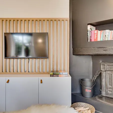 La Source - Nest * Roy